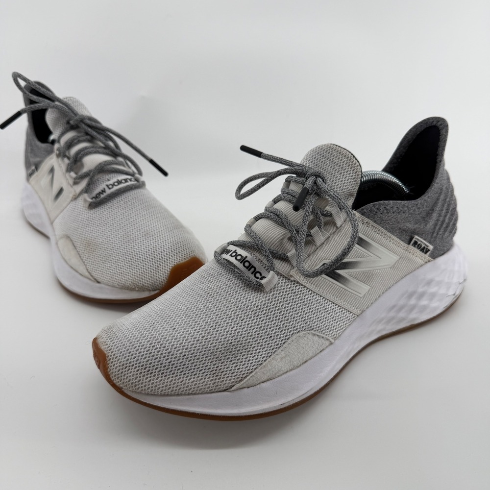 New Balance Fresh Foam Roav White Grey Running Shoes Sneakers Womens 10